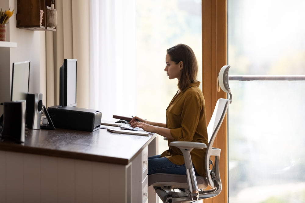 Lumbar Support in Ergonomic Office Chairs: A Complete Guide